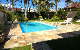 Casa de Praia Nova com piscina em Bertioga
